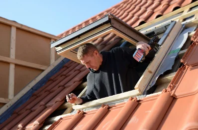 Pose de fenêtres de toit Velux à Mentheville